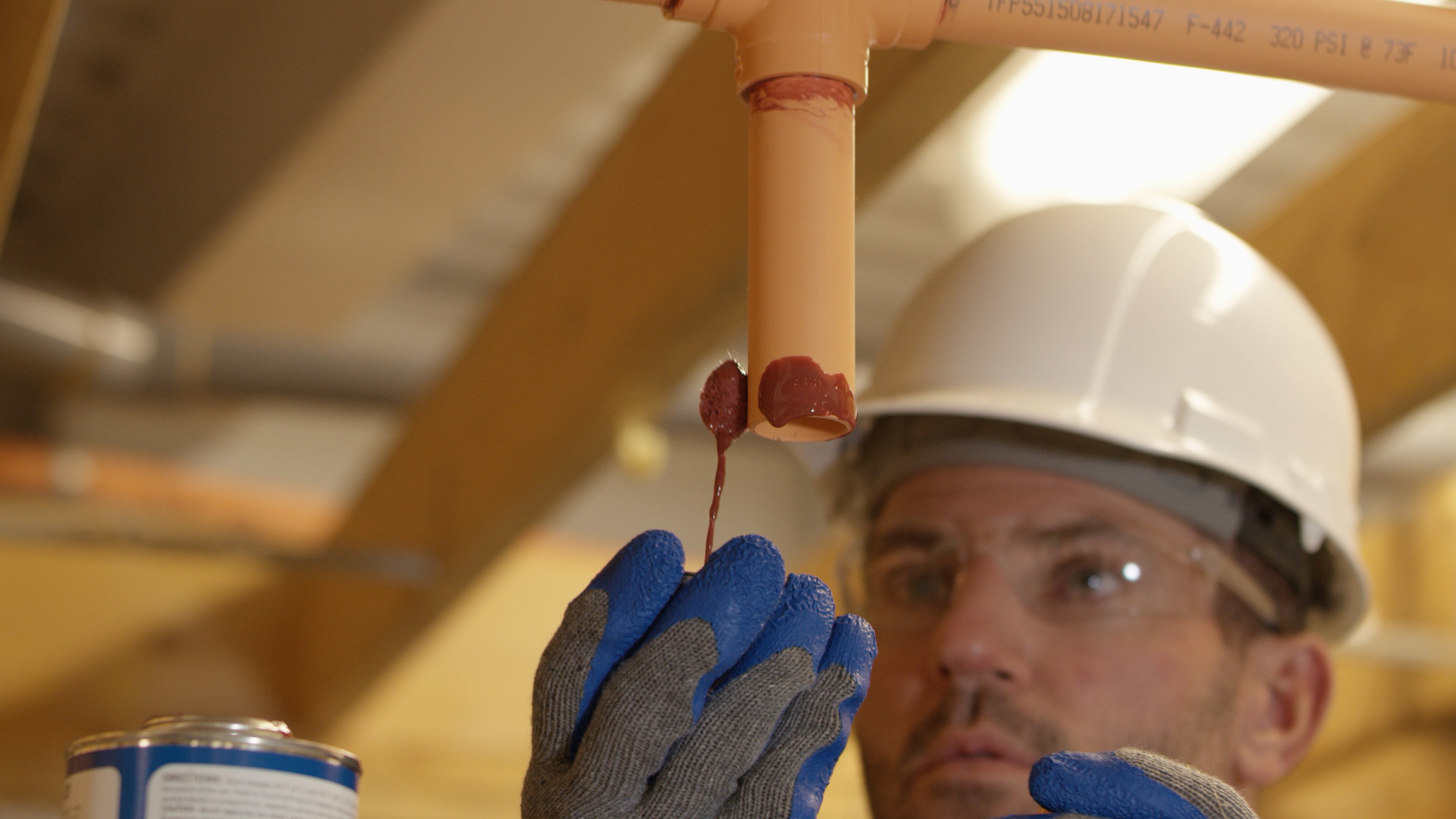 Como instalar sistemas de sprinklers contra incêndio CPVC BlazeMaster®